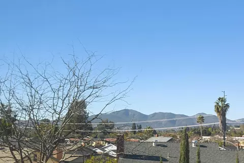 10148 E Glendon Cir, Santee, CA 92071 photo 2