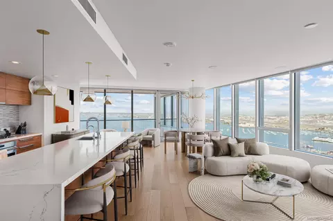 888 W E St #3701, San Diego, CA 92101