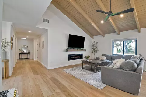7249 Carpa Ct, Carlsbad, CA 92009 photo 6