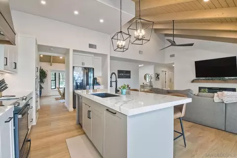 7249 Carpa Ct, Carlsbad, CA 92009 photo 10