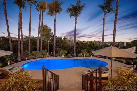 Exterior - 174 Via De Casa, Fallbrook, CA 92028 photo 10 of 15