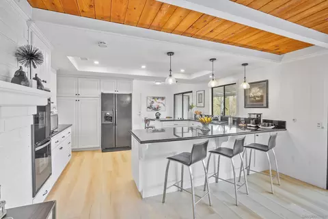 Kitchen - 174 Via De Casa, Fallbrook, CA 92028 photo 4 of 8