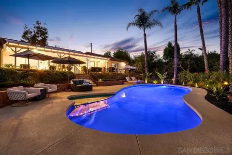 Exterior - 174 Via De Casa, Fallbrook, CA 92028 photo 12 of 15