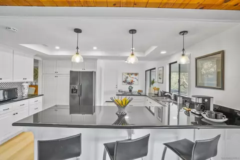 Kitchen - 174 Via De Casa, Fallbrook, CA 92028 photo 6 of 8