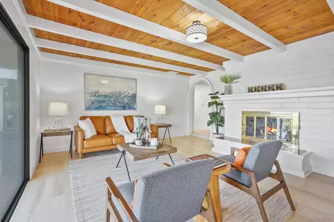 Living - 174 Via De Casa, Fallbrook, CA 92028 photo 3 of 3