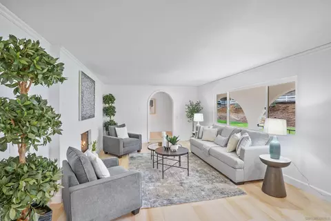 Living - 174 Via De Casa, Fallbrook, CA 92028 photo 1 of 3