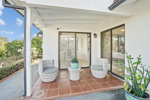Exterior - 174 Via De Casa, Fallbrook, CA 92028 photo 7 of 15
