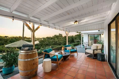 Exterior - 174 Via De Casa, Fallbrook, CA 92028 photo 5 of 15