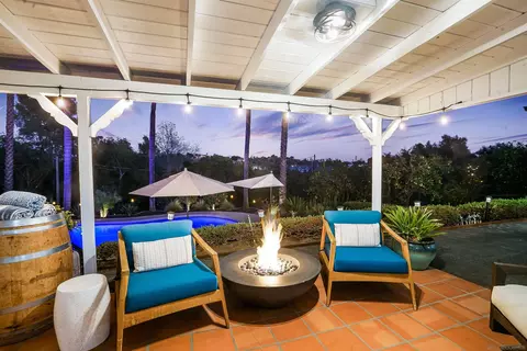Exterior - 174 Via De Casa, Fallbrook, CA 92028 photo 3 of 15