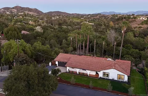 View/Area - 174 Via De Casa, Fallbrook, CA 92028 photo 3 of 4