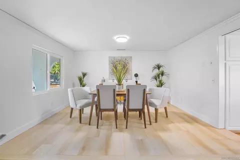 Dining - 174 Via De Casa, Fallbrook, CA 92028 photo 2 of 3