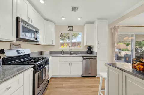Kitchen - 9515 Domer Rd, Santee, CA 92071 photo 3 of 4