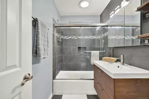 Bath - 9515 Domer Rd, Santee, CA 92071 photo 1 of 2