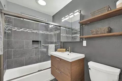 Bath - 9515 Domer Rd, Santee, CA 92071 photo 2 of 2