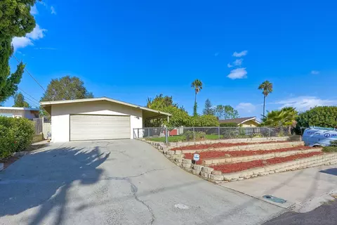 725 W College St, Fallbrook, CA 92028 photo 35