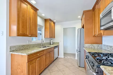 725 W College St, Fallbrook, CA 92028 photo 14