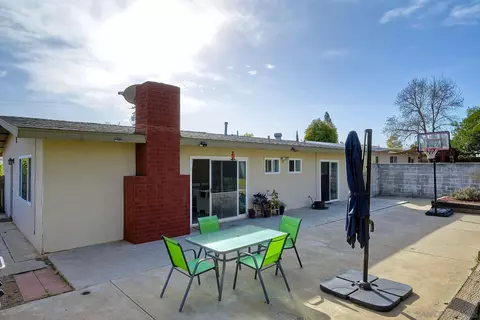 725 W College St, Fallbrook, CA 92028 photo 32