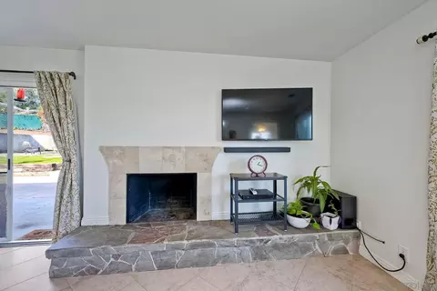 725 W College St, Fallbrook, CA 92028 photo 10