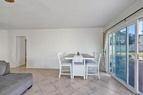 725 W College St, Fallbrook, CA 92028 photo 12