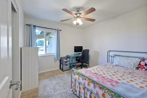 725 W College St, Fallbrook, CA 92028 photo 17