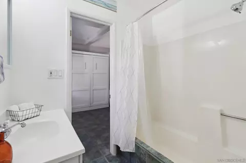 Bath - 8646 Washington Ave, La Mesa, CA 91942 photo 4 of 4