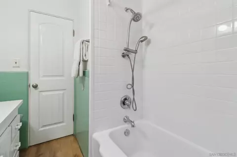 Bath - 8646 Washington Ave, La Mesa, CA 91942 photo 2 of 4