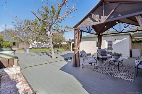 Exterior - 8646 Washington Ave, La Mesa, CA 91942 photo 15 of 17