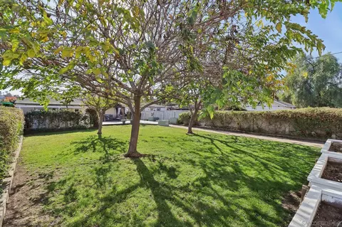 Exterior - 8646 Washington Ave, La Mesa, CA 91942 photo 7 of 17