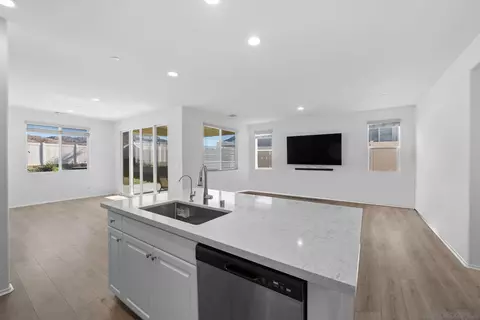 2810 Forestrun St, Hemet, CA 92543 photo 5