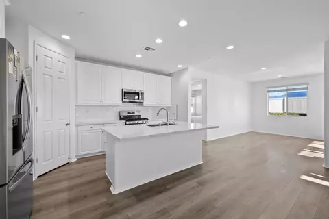 2810 Forestrun St, Hemet, CA 92543 photo 6