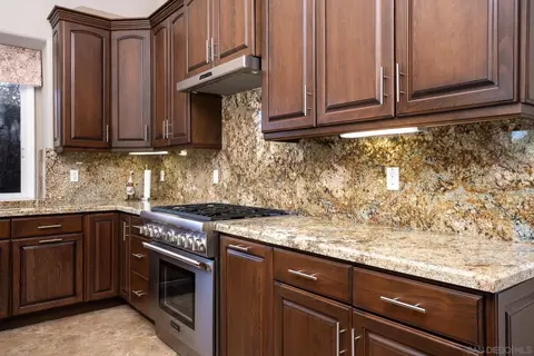 Kitchen - 15416 Harrow Ln, Poway, CA 92064 photo 6 of 8