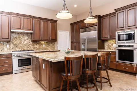 Kitchen - 15416 Harrow Ln, Poway, CA 92064 photo 4 of 8