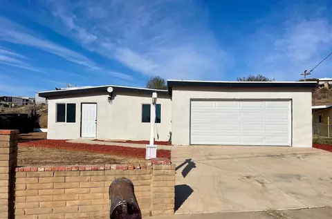 8632 Eileen St, Spring Valley, CA 91977