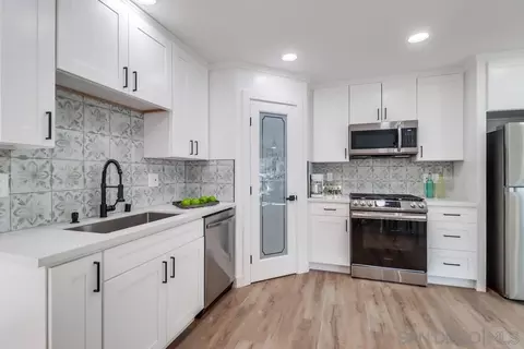 Kitchen - 156 Fourth Ave, Chula Vista, CA 91910 photo 2 of 4