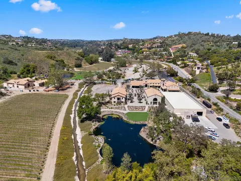3404 Oak Cliff Dr #9, Fallbrook, CA 92028 photo 24