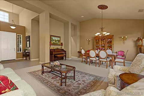 1081 Inverlochy Dr, Fallbrook, CA 92028 photo 7
