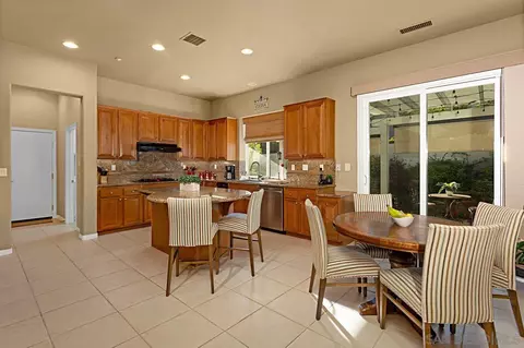 1081 Inverlochy Dr, Fallbrook, CA 92028 photo 9