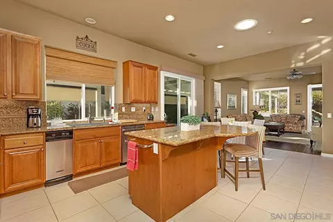 1081 Inverlochy Dr, Fallbrook, CA 92028 photo 13