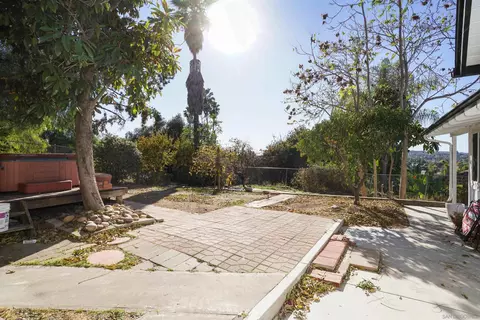 459 Chestnut Ln, Escondido, CA 92025 photo 19