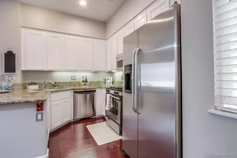 Kitchen - 457 Almond Rd, San Marcos, CA 92078 photo 6 of 7