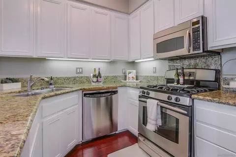 Kitchen - 457 Almond Rd, San Marcos, CA 92078 photo 7 of 7