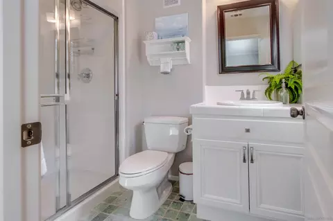 Bath - 457 Almond Rd, San Marcos, CA 92078 photo 4 of 5