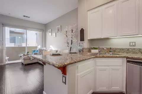Kitchen - 457 Almond Rd, San Marcos, CA 92078 photo 5 of 7