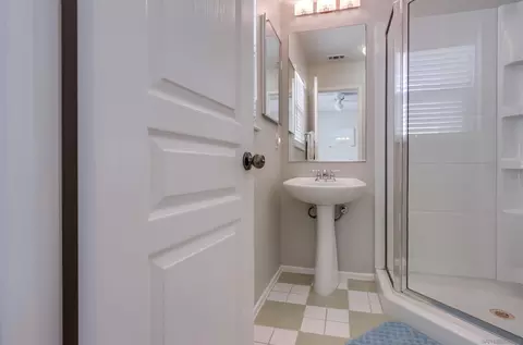 Bath - 457 Almond Rd, San Marcos, CA 92078 photo 2 of 5