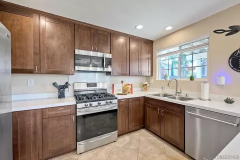 227 Clearcreek Pl, Santee, CA 92071 photo 10