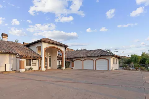 Exterior - 15419 Vali Hai Rd, Poway, CA 92064 photo 7 of 9