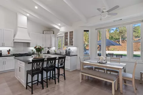 Kitchen - 15419 Vali Hai Rd, Poway, CA 92064 photo 2 of 5