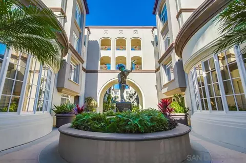 9263 Regents Rd #B206, La Jolla, CA 92037