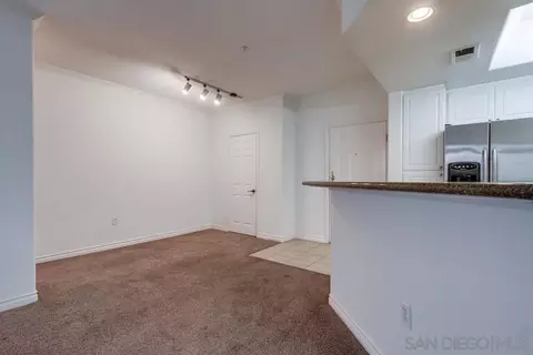 9263 Regents Rd #B206, La Jolla, CA 92037 photo 11