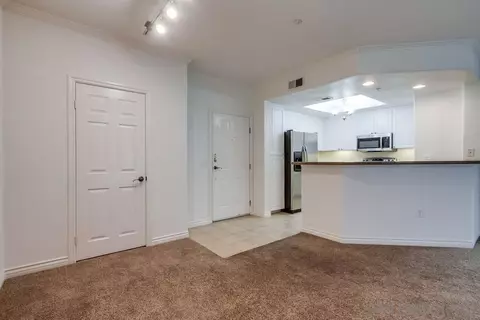 9263 Regents Rd #B206, La Jolla, CA 92037 photo 12